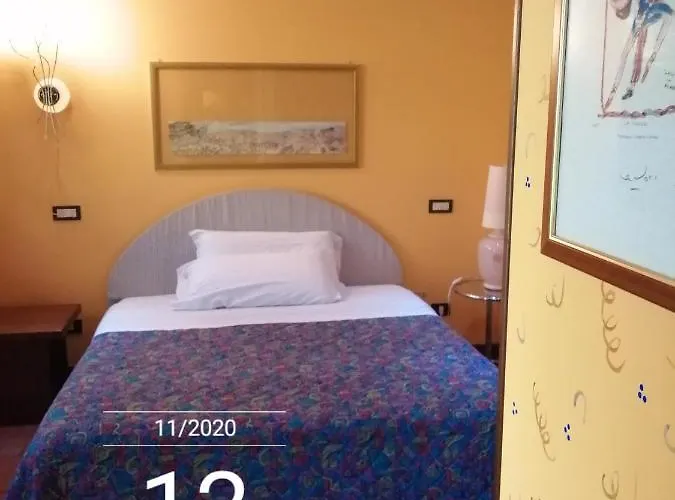 Alia - A מלון קסטרווילארי